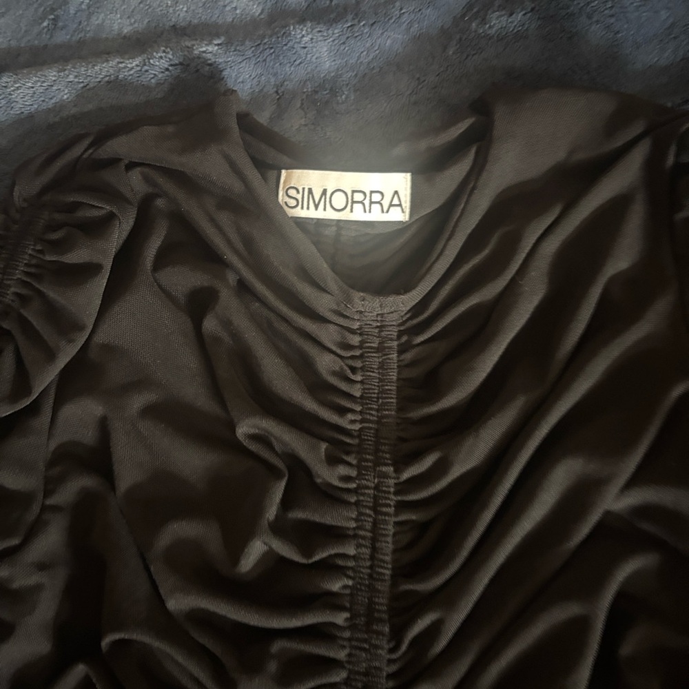 Simorra Black Ruched Top - Picture 6 of 8